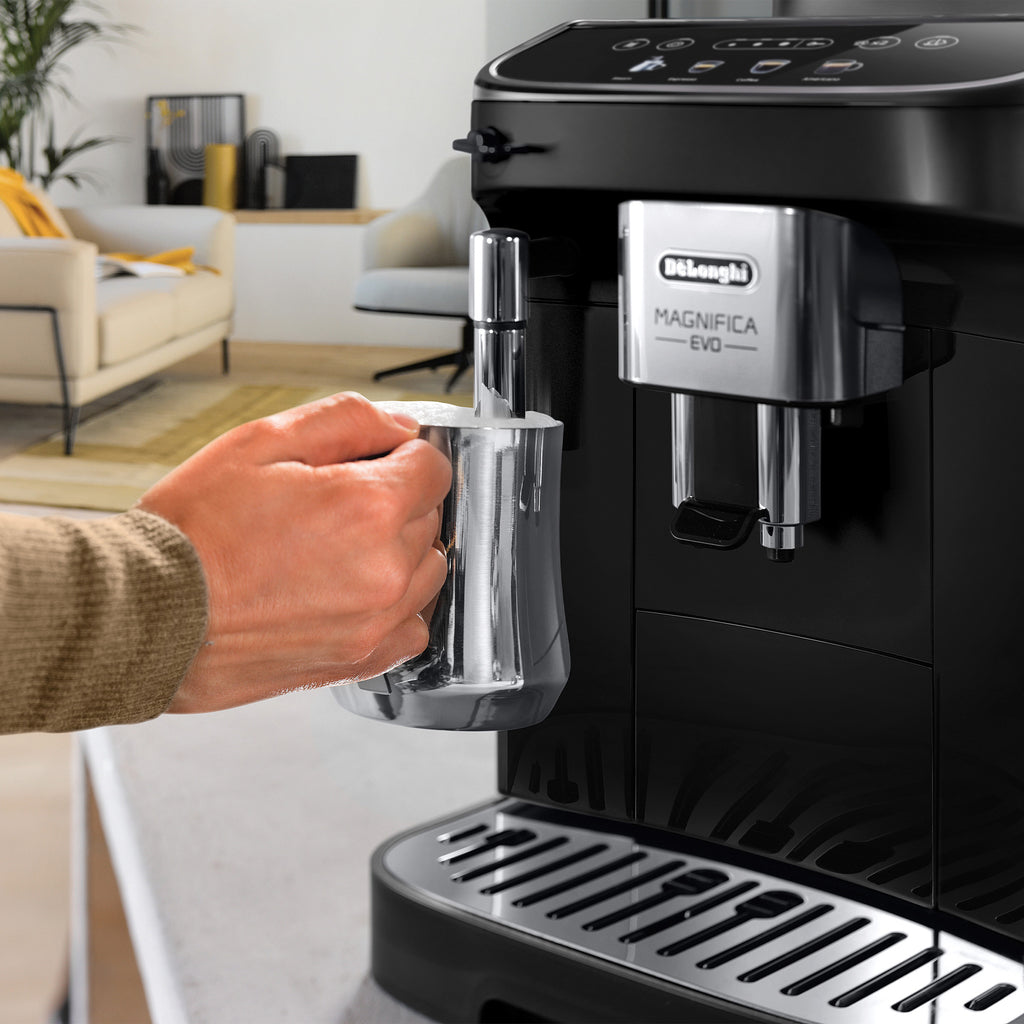 De'Longhi Magnifica Evo Automatic Bean to Cup Coffee Machine