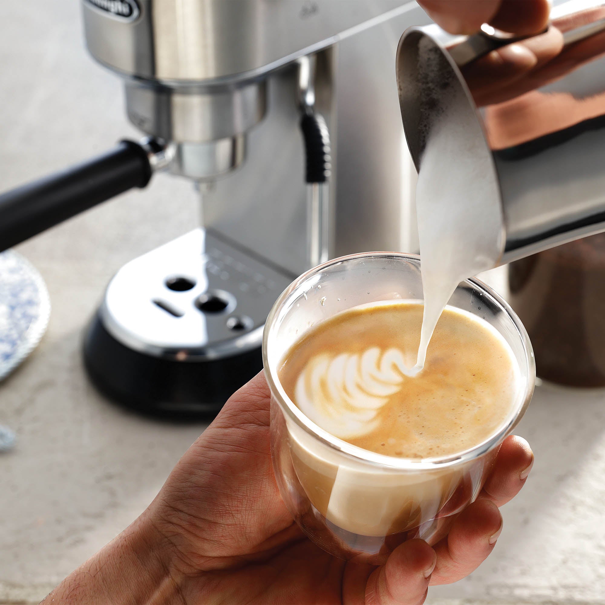 De'Longhi Dedica Arte Manual Espresso Coffee Machine