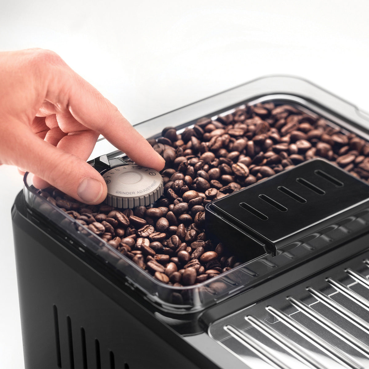 De&#39;Longhi Eletta Explore Hot &amp; Cold Bean to Cup Coffee Machine